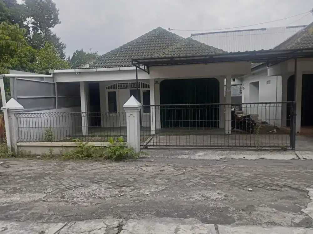 DIJUAL Rumah Dekat Jl. Kalimantan jakal Purwosari Sinduadi mlati sleman