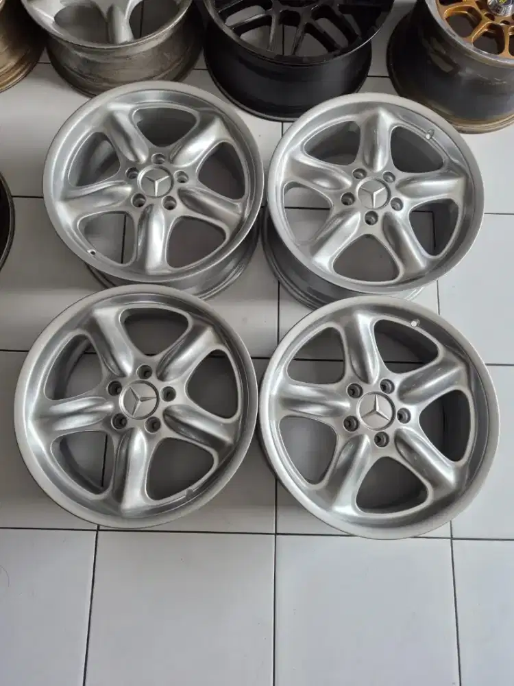 Velg oem mercy W124 R17 pcd 5×112 lebar 7,5 et35..4pcs