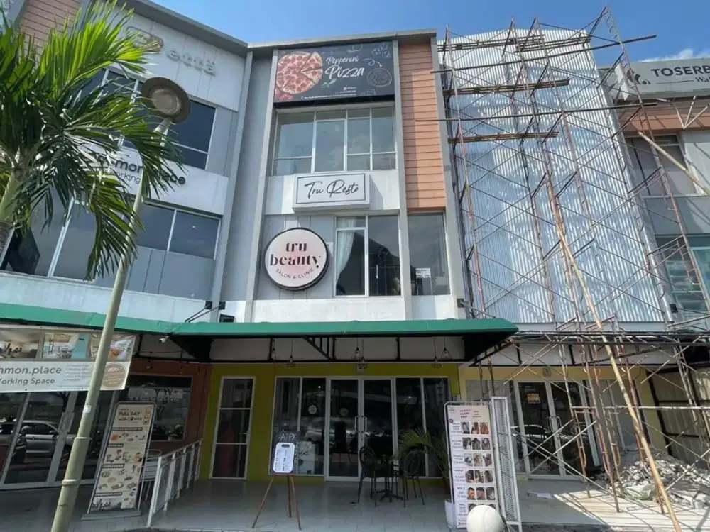 DISEWA RUKO DENGAN LOKASI SANGAT RAMAI DI SOUTH SORRENTO, GADING SERPONG