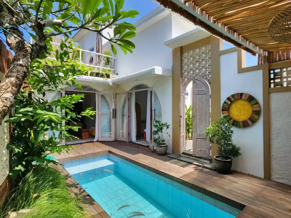 Stylish 3-Bedroom Villa with Rooftop Relaxation & Private Pool in Ungasan, Bali