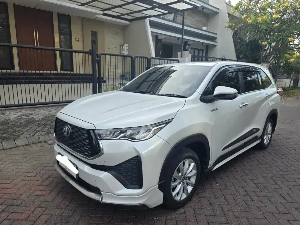 Innova Zenix Hybrid Modeliista V 2023 upgrade Q