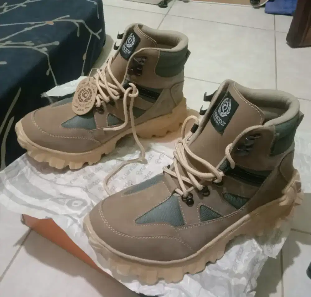 DIJUAL SEPATU COWOK MURAH