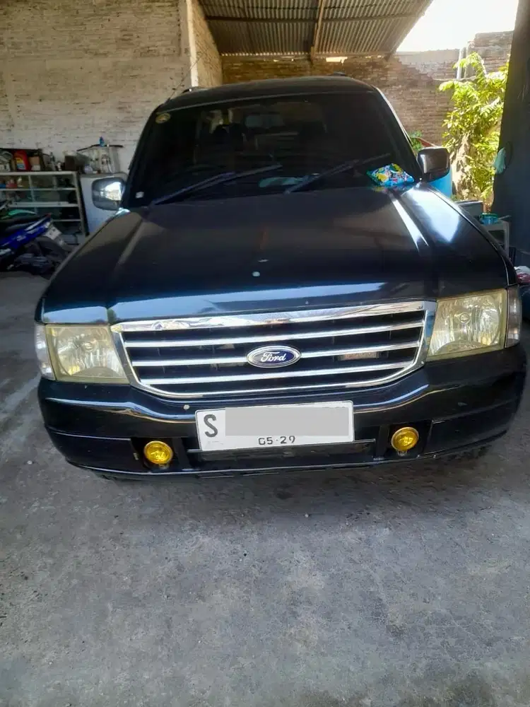 FORD EVEREST 2004 XLT MT DIESEL