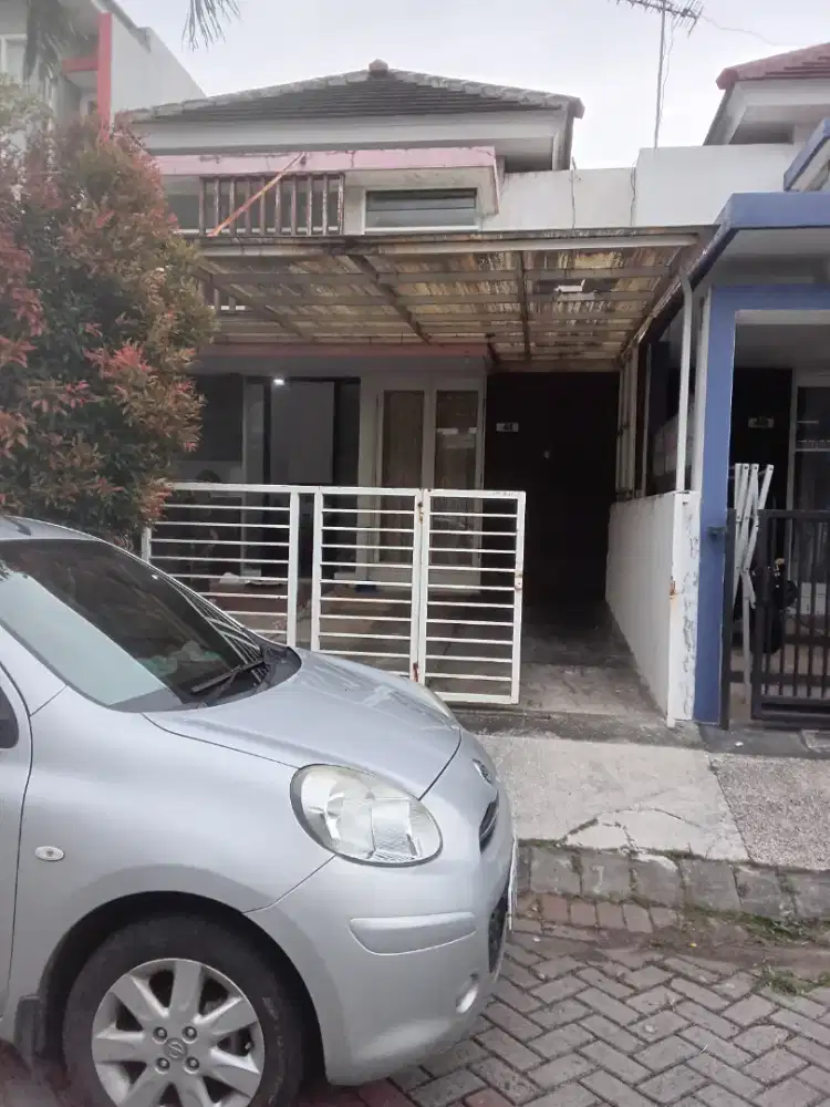 Sewa bulanan rumah ful isi AC permata jingga suhat dkt UBPoltek malang