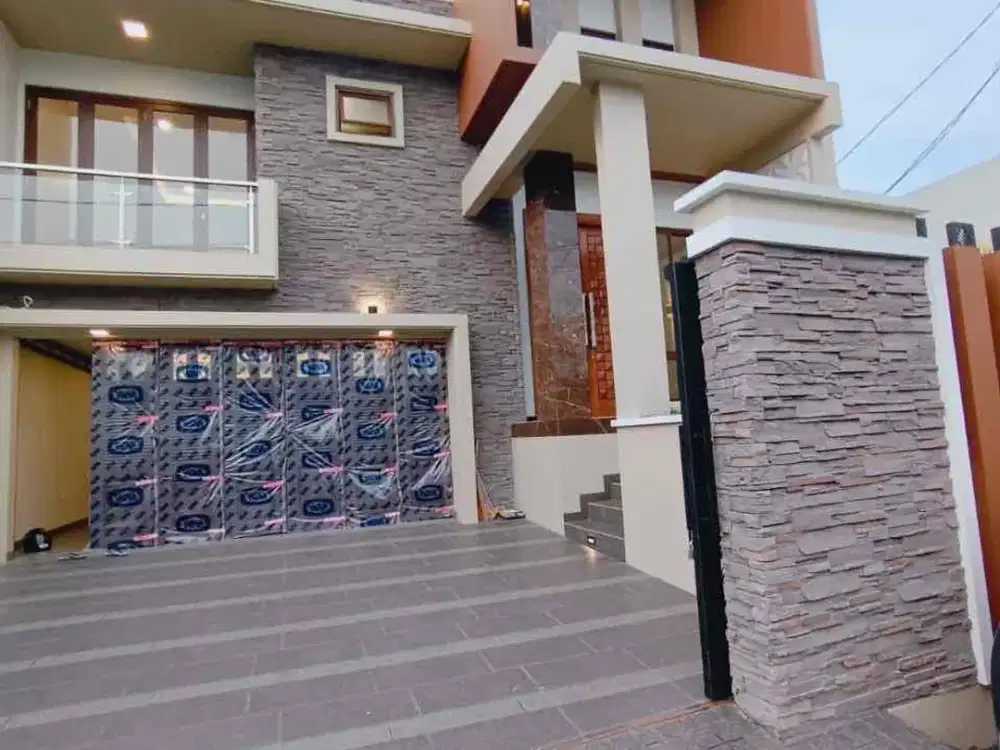 Dijual Rumah Baru Modern Desain Di Petukangan Selatan, Pesanggrahan, Jakarta Selatan