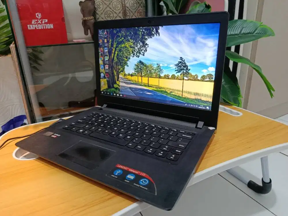 Laptop Lenovo Ideapad 110-14AST Processor AMD A9-9400 RADEON R5 2.4GHz
