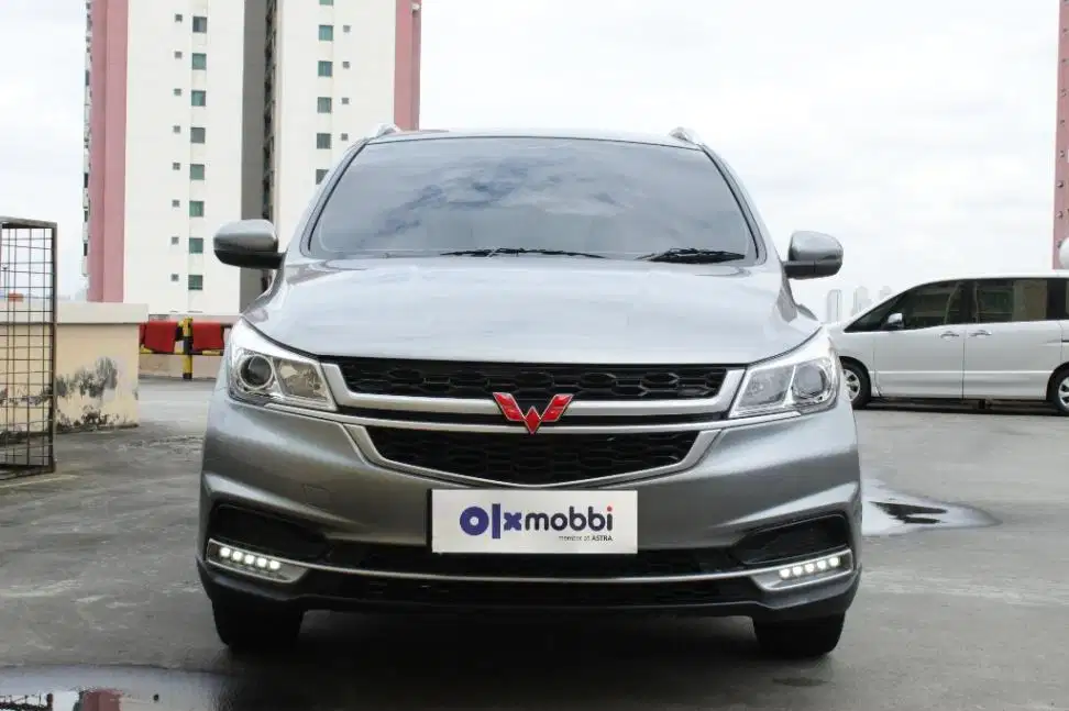 TDP 7,JT Wuling Cortez 1.5S T Lux Bensin-AT Hitam 2020