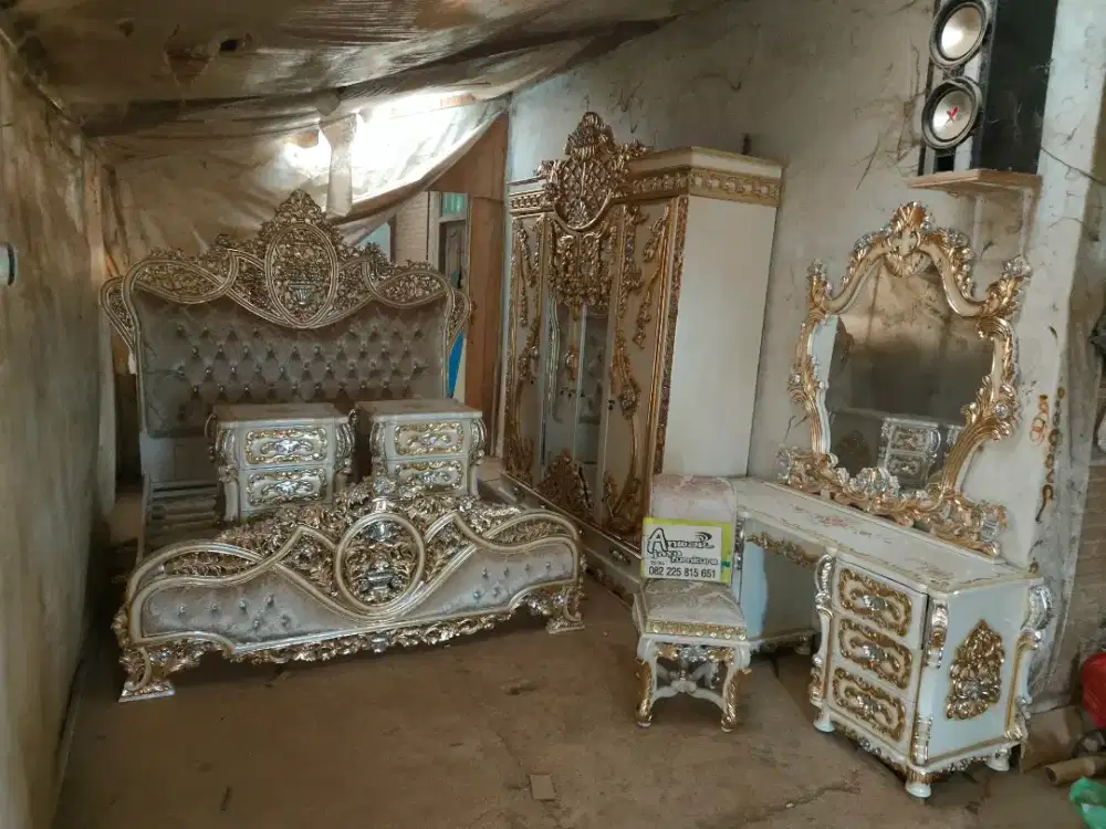 Tempat tidur set kamar terbaru full kayu jati