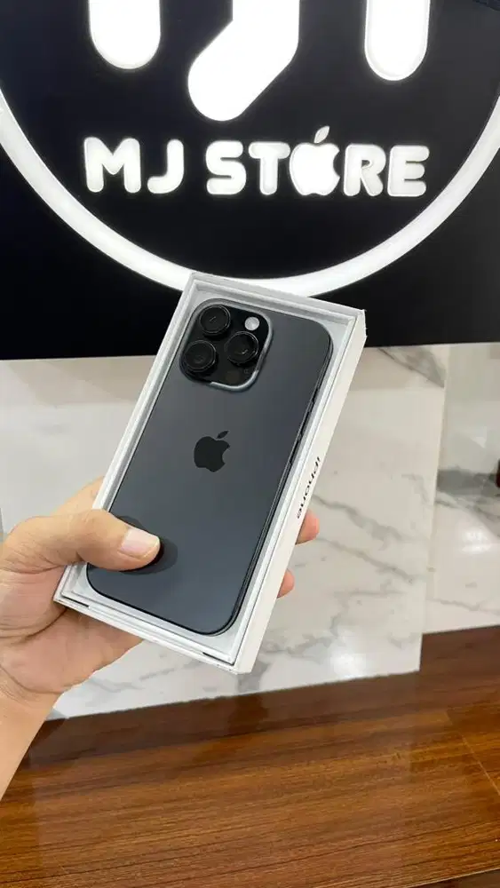 iphone 16 Pro 256 gb iBox bh 97% garansi aktif sampai April 2026