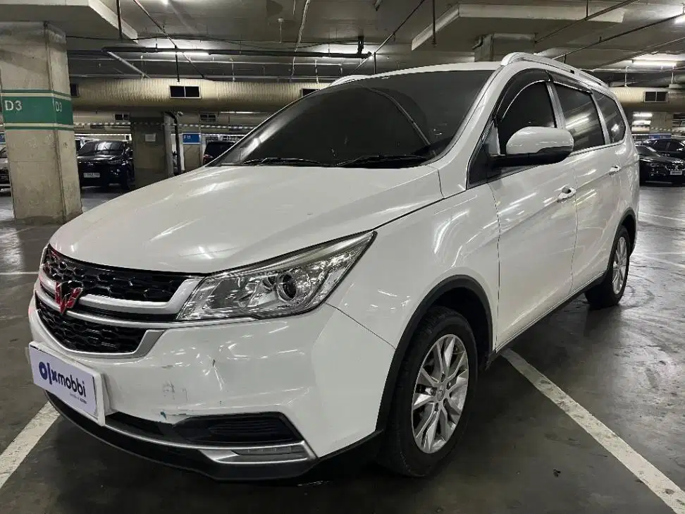 TDP 7,JT Wuling Cortez 1.5S T Lux Bensin-AT Hitam 2020
