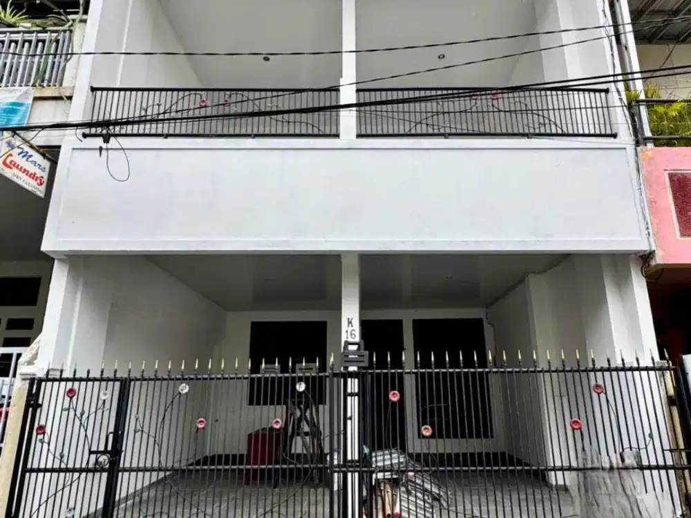 Dijual Rumah Renovasi di Buaran, Jakarta Timur! Lokasi Strategis