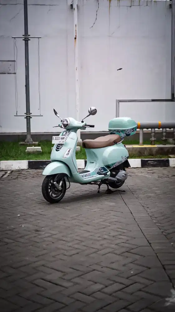 VESPA LX 125 IGET FACELIFT 2023 BATIK EDITION
