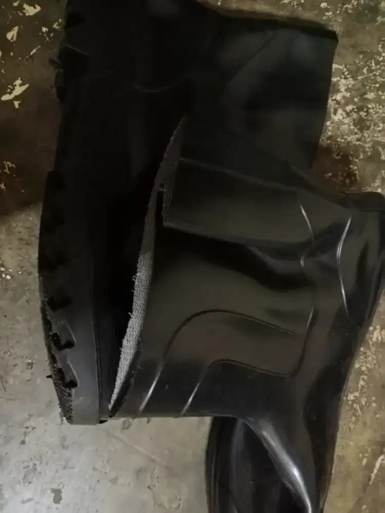 Jual sepatu boot BU