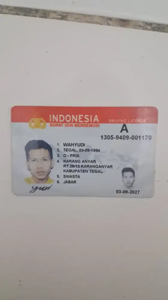 Menerima panggilan driver harian/blnan