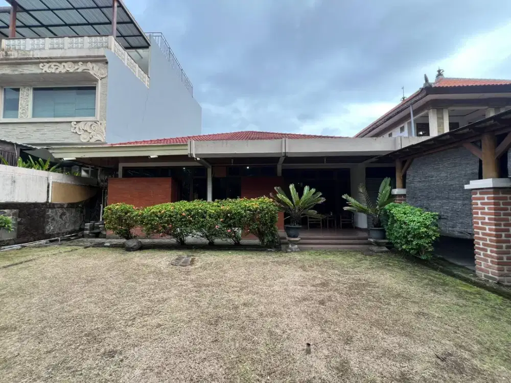 Rumah Nyaman Strategis Di Pusat Renon