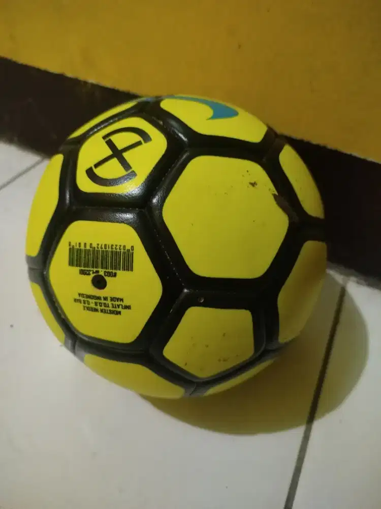 Di jual murah bola futsal