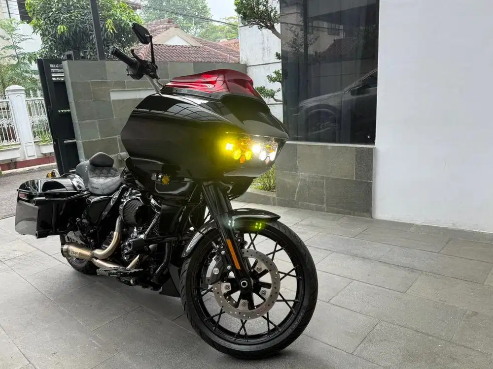 Jual Road Glide 2020 Low KM FP