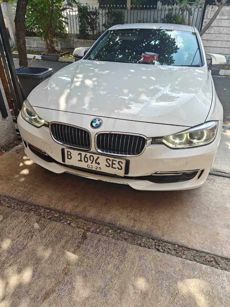 BMW 320 i type luxury F30