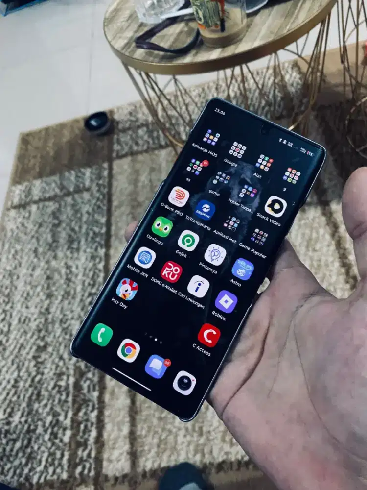 Tecno camon 40 pro