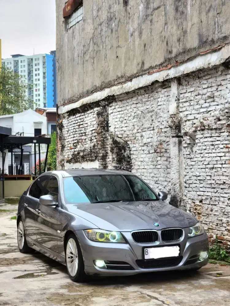 BMW 320i E90 Lci i-drive At 2010 KM ANTIK!
