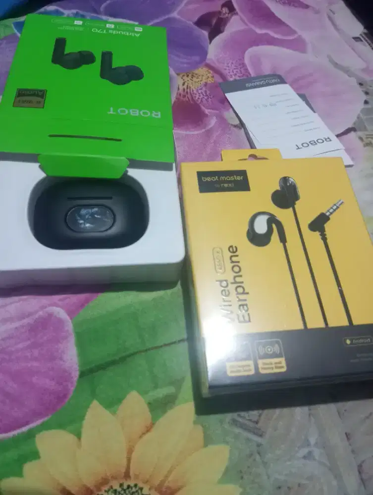 Headset dan tws