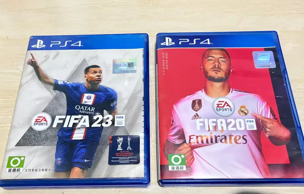 BD/Kaset PS 4 (FIFA 20 & FIFA 23)
