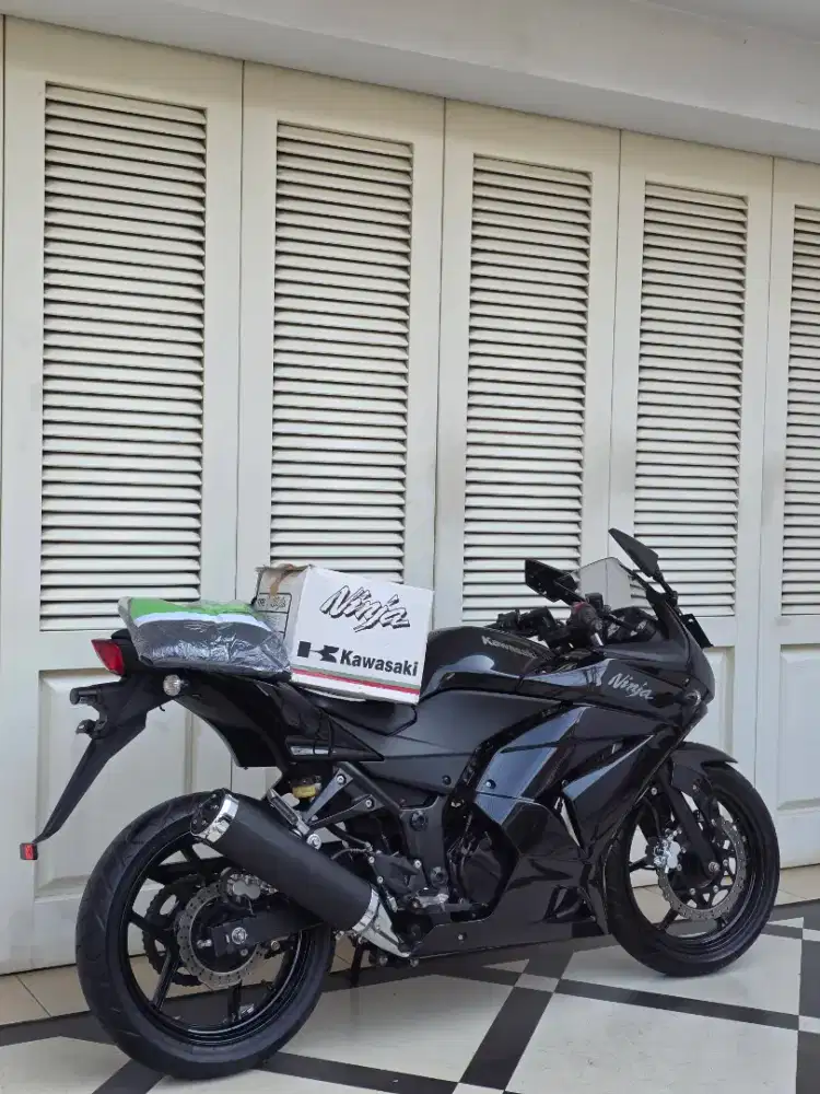 Kawasaki ninja 250R 2012 karburator hampir nos km 70 perak gress