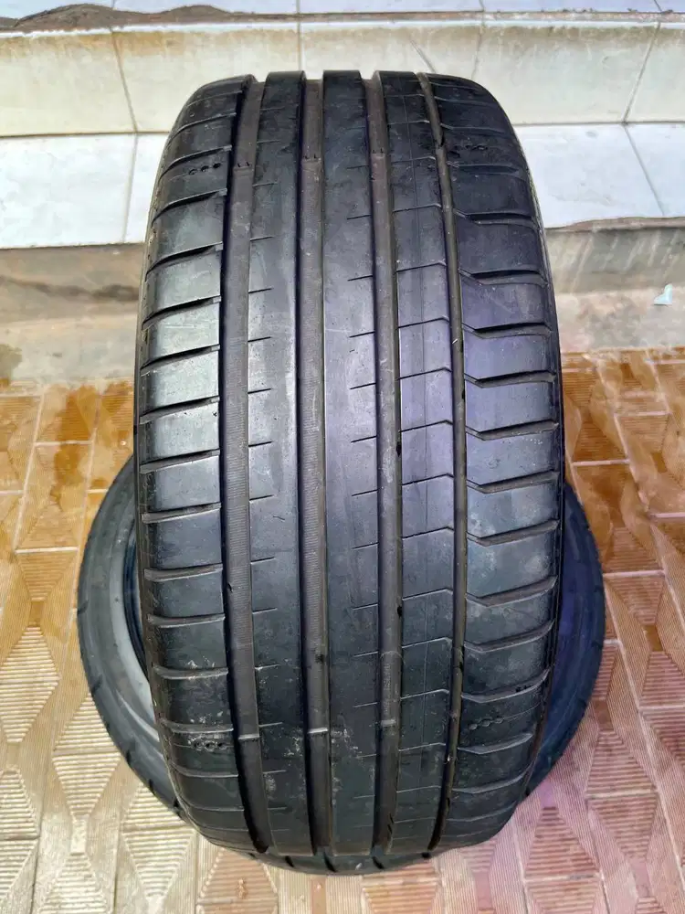 Ban Michelin Pilot Sport 5 225 40 r18 1Pcs