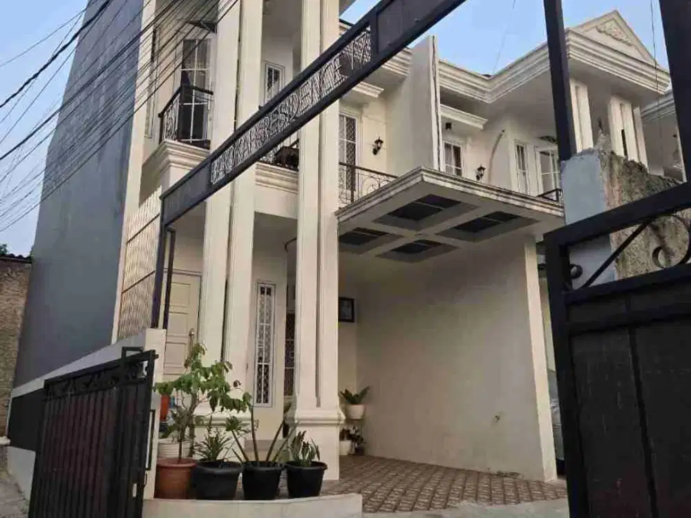 FLASH SALE..!! RUMAH SIAP HUNI DEKAT GDC ALUN DI DEPOK