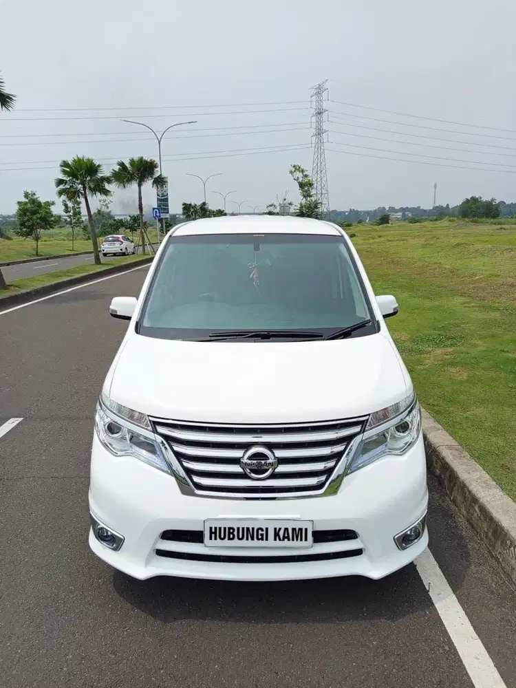 Nissan Serena HWS 2.0 2018 AT Mulus Terbaik