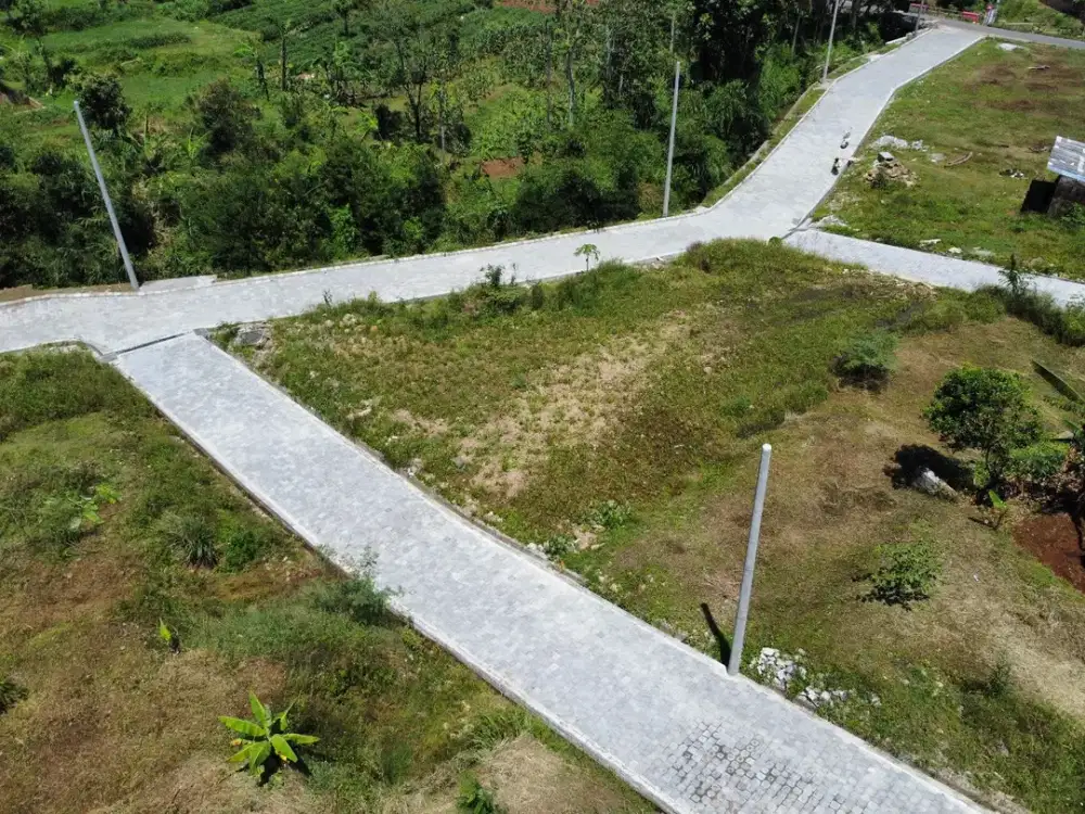Tanah SHM Areal Komplek Dekat Exit Tol Cisundawu