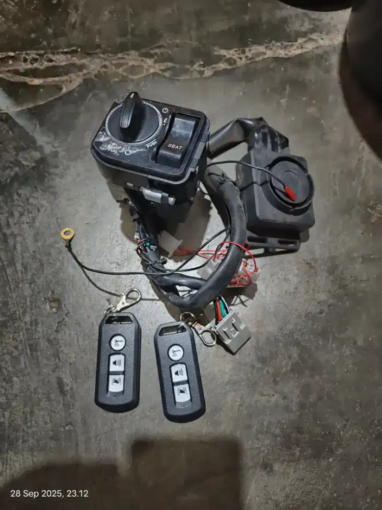 Keyless beat scoopy vario
