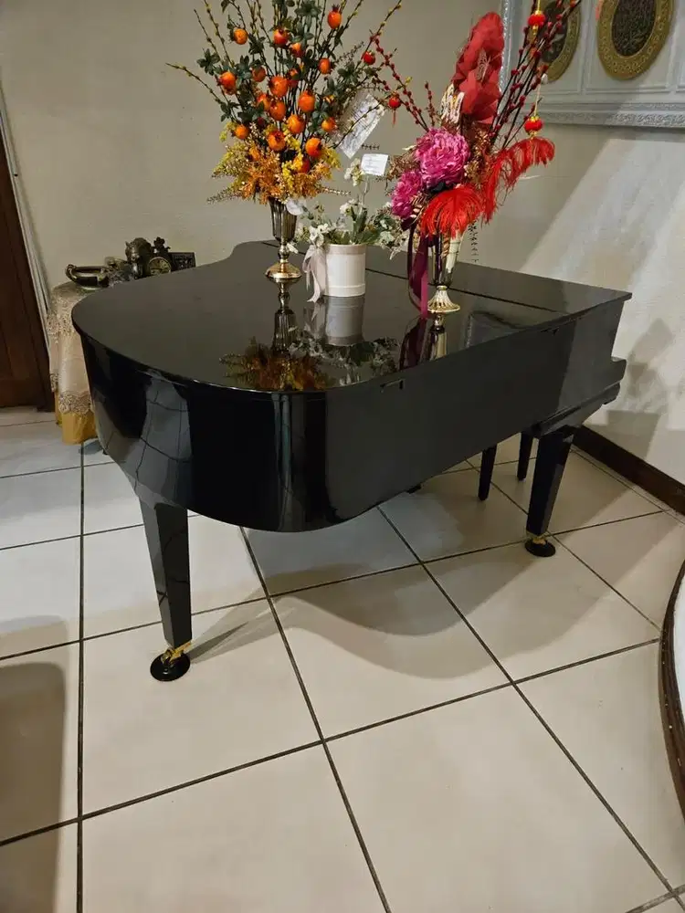 GRAND PIANO AGUST FORSTER