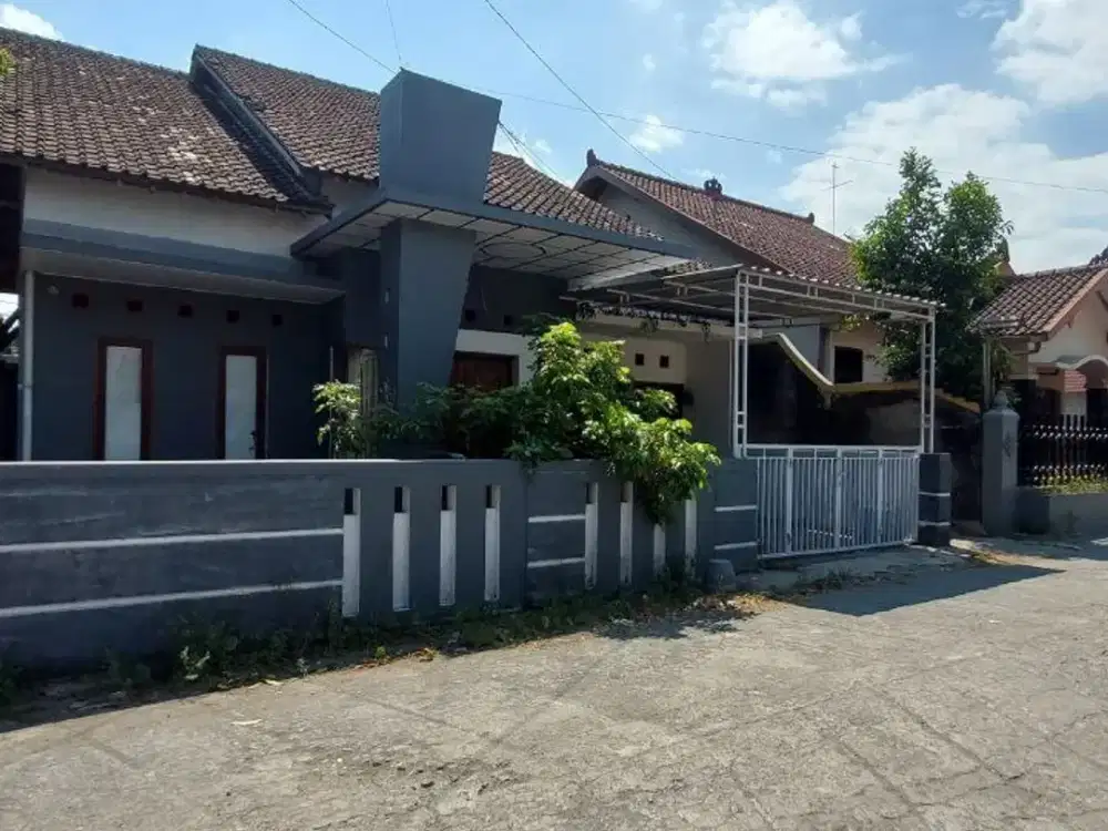 Jual Cepat Rumah Posisi Hook Dekat Billion Coffee