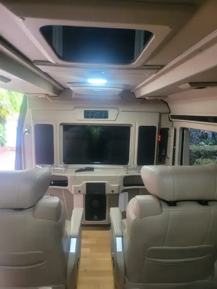Di jual toyota Hiace dengan kondisi istimewa