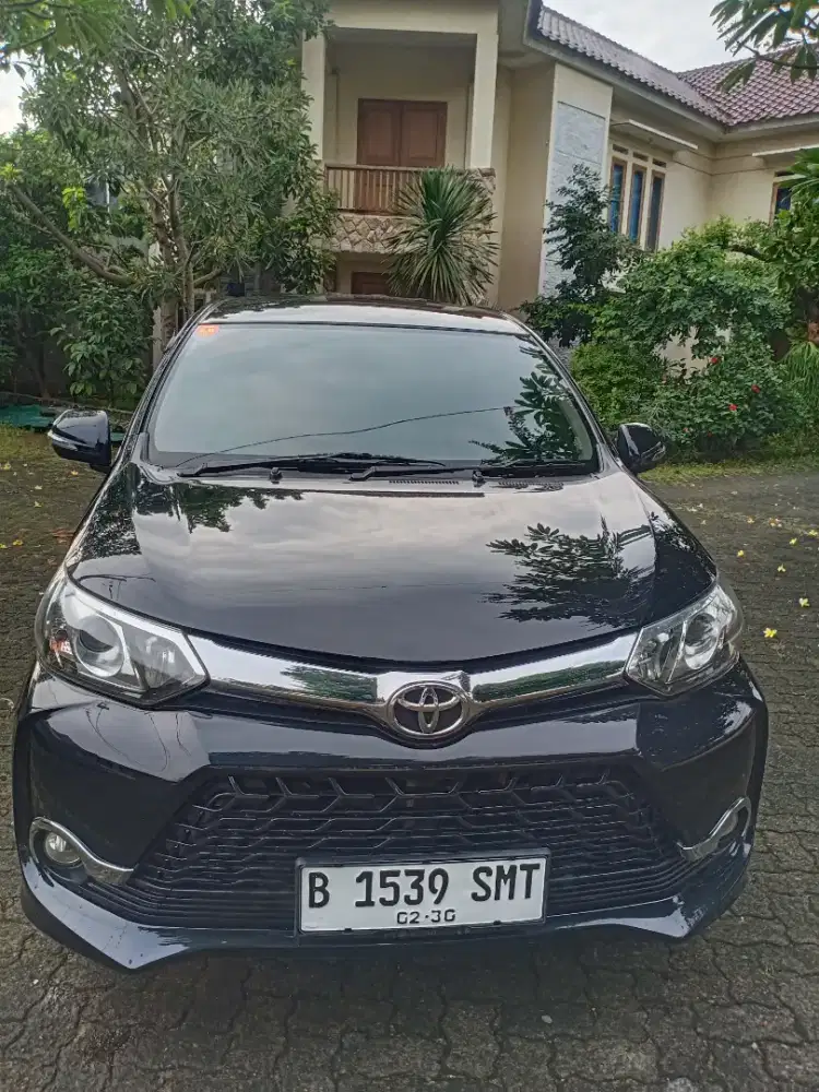 Toyota Avanza Veloz 1.5 Matic  2016 Hitam