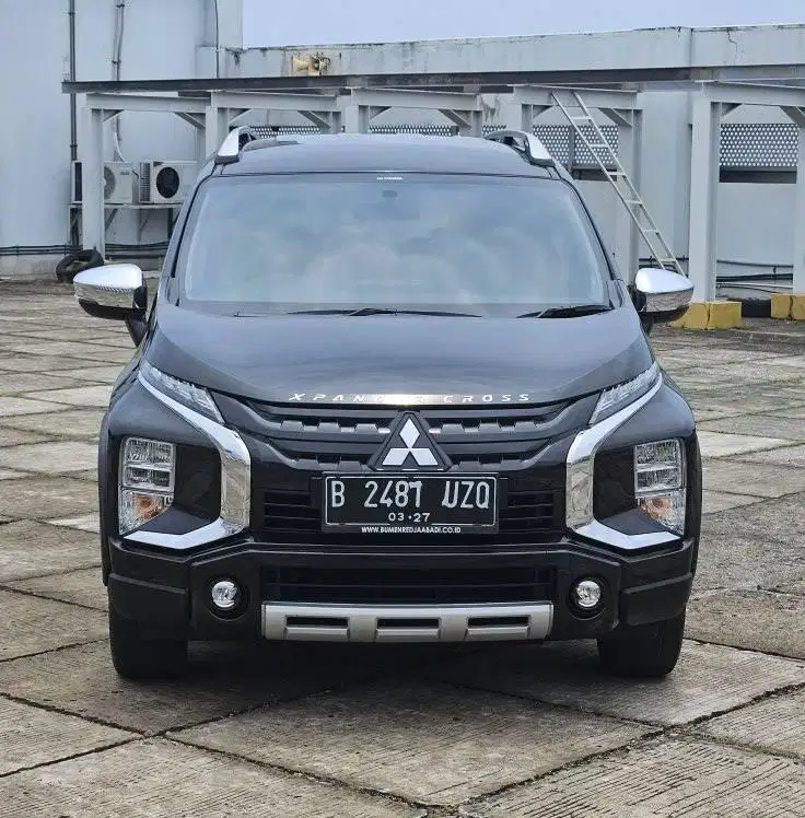 Mitshubishi xpander Cross Premium Package A/T 2022 Tgn 1 Dari baru