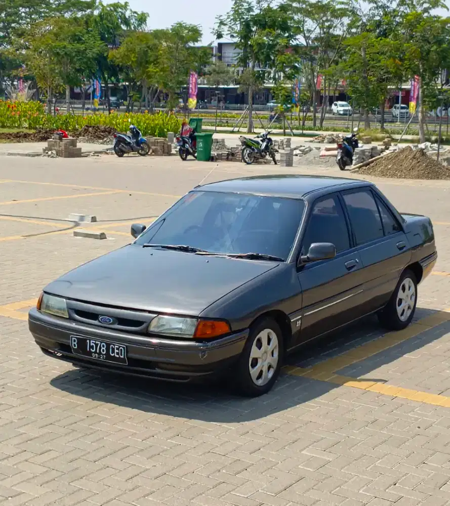 Ford Gala 1.6 cc