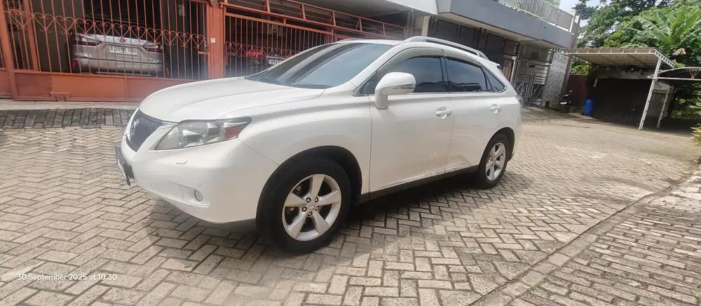 Bu Lexus RX 270 2012 Bensin bukan jebakan cicilan pemakai terawat