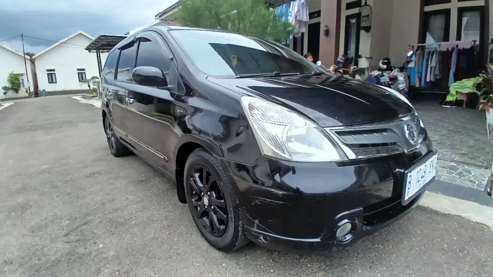 Jual Grand Livina metic