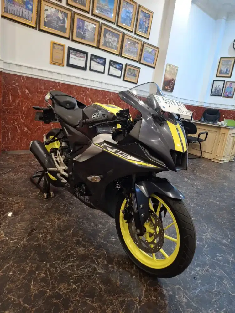 HUB KOM DP 1 JT PROMO R15 V4 2023 MOTOR MULUS KAYA BARU KM RENDAH