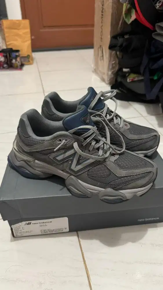 New Balance 9060 Size 42