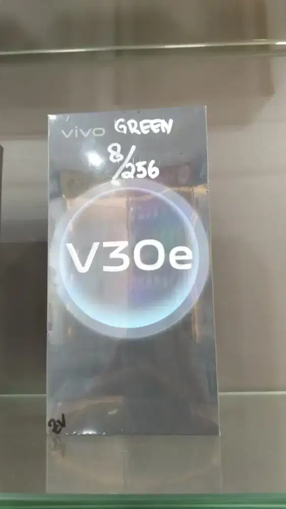 Vivo v30e 8/256 free tws cuci gudang garansi 1 tahun new