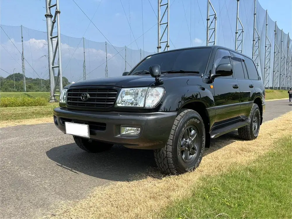 land cruiser vx100 diesel sahara full spec non-airsus istimewa 4x4
