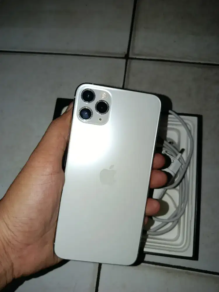 IP 11 PRO MAX 64GB