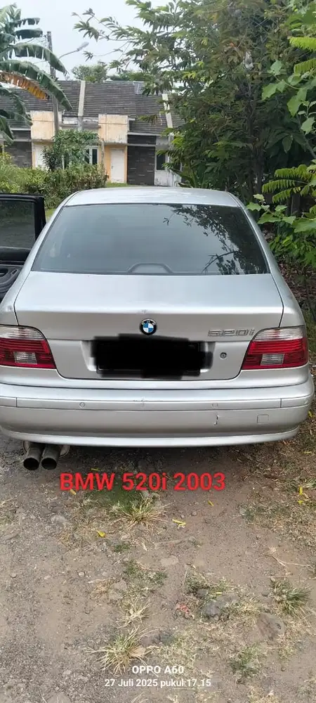 BMW 520i 2003 Bensin
