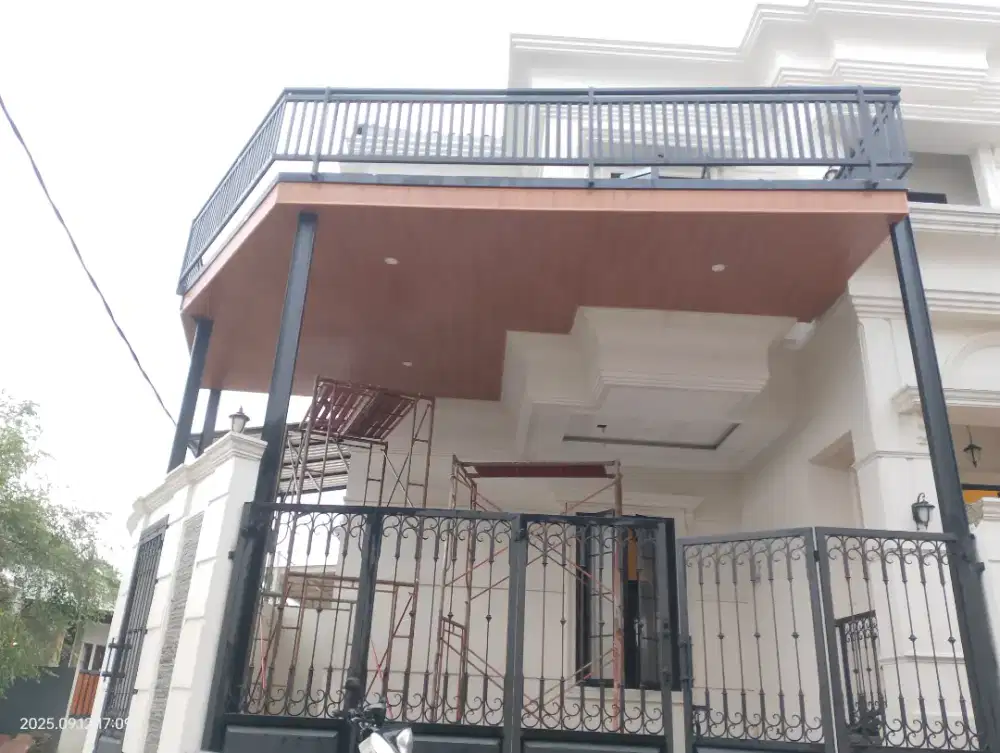 Pemasangan kanopi railing tralis