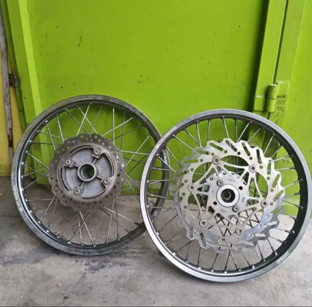 Velk tk ninja r / rr