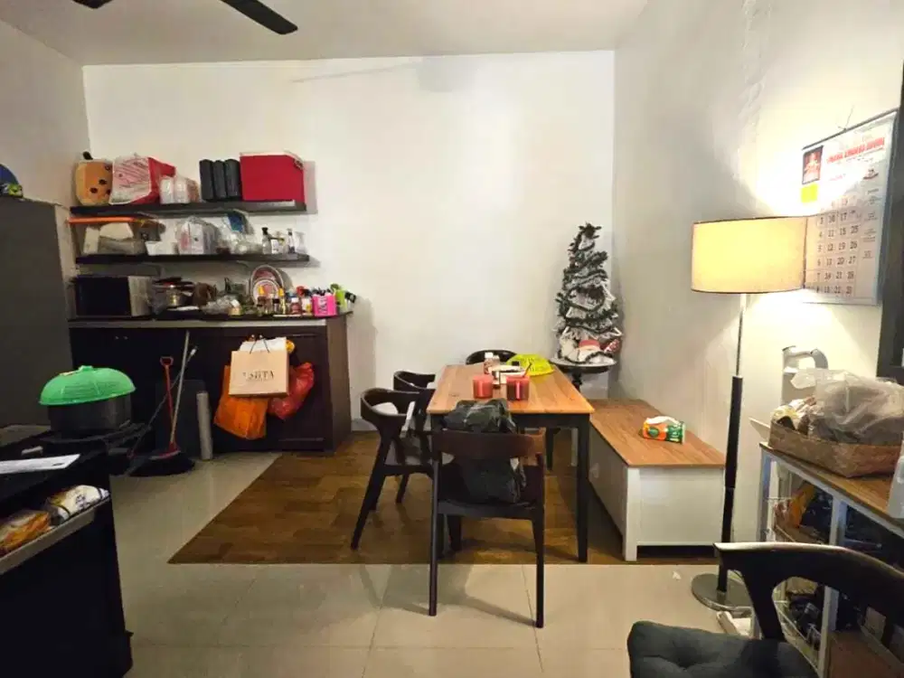Rumah 1Man di Kelapa Gading Siap Huni yang sudah tinggi dari Jalan