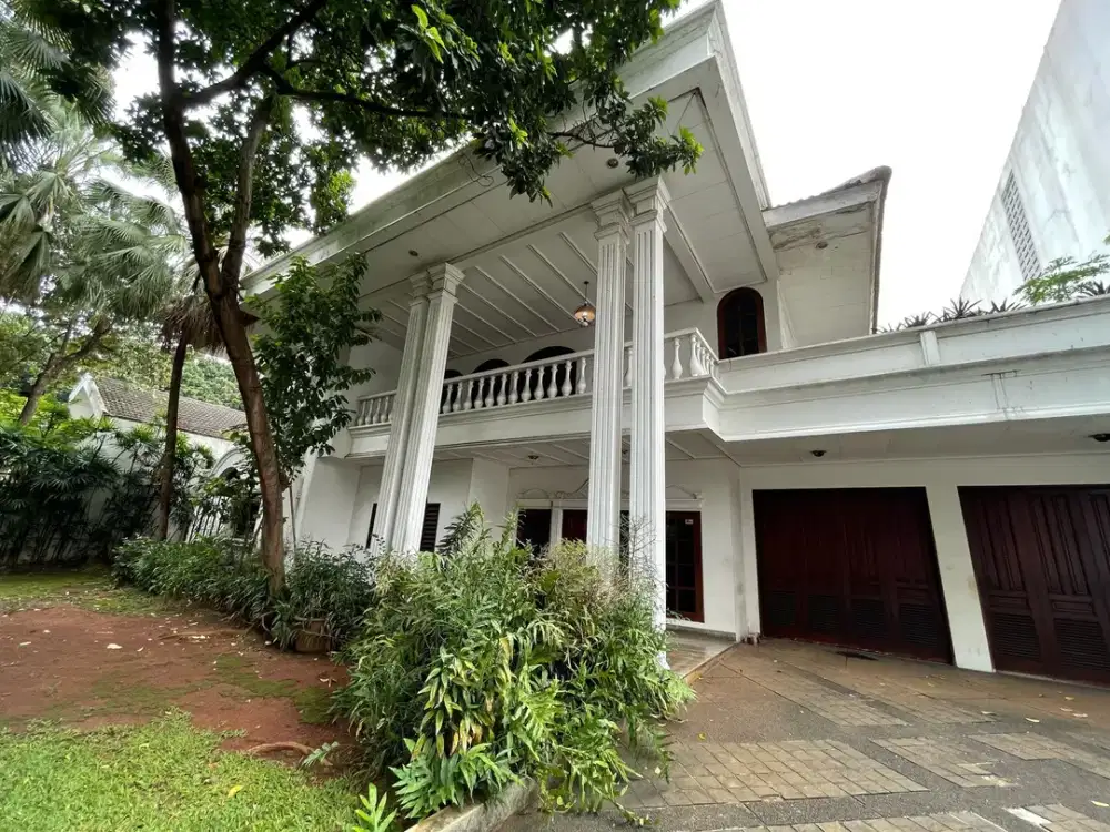 Rumah mewah jalan besar, siap huni di Pondok Indah, harga termurah di